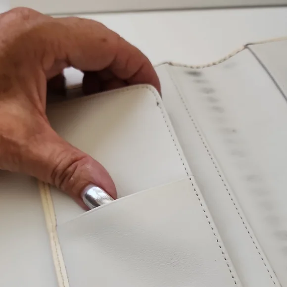 Coach Turquoise and Cream Agenda - Picture 9 of 13